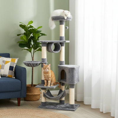 arbre à chat piloma avec deux chats qui dorment