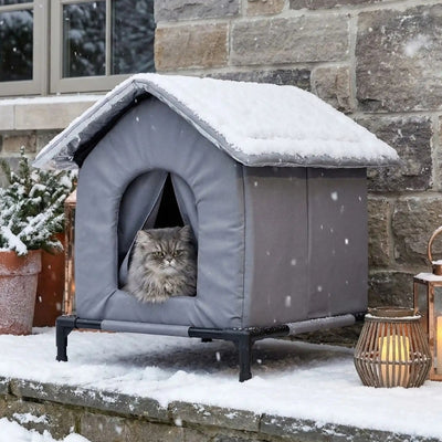 cabane chat extérieur cachix sous la neige