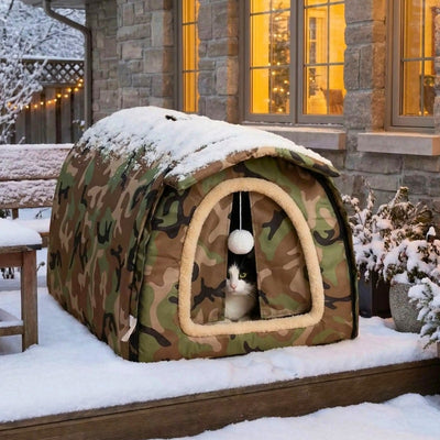 cabane exterieur pour chat lunext sous la neige