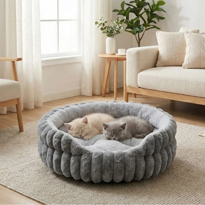 couffin chat mouska avec chatons qui dorment