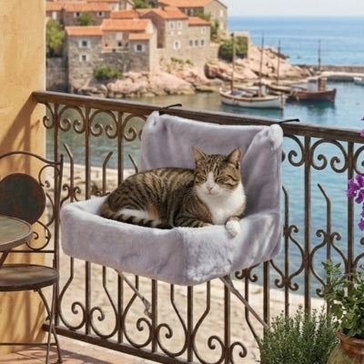 hamac radiateur pour chat kinial sur le balcon