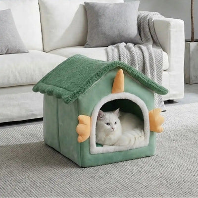 maisonnette chats nakina chat blanc regarde