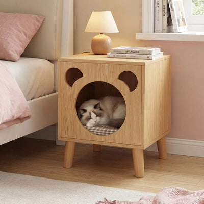 maisonnette pour chat en bois shibal avec chat tranquille