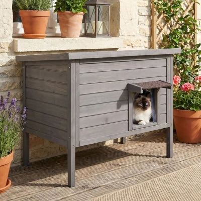 niche bois pour chat boimik dans jardin