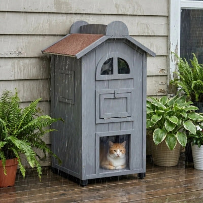 niche pour chat en bois boiken sous la pluie